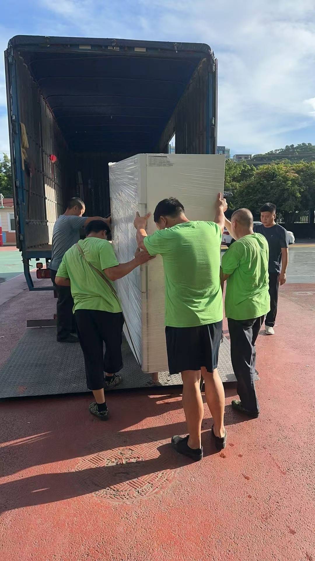 广州搬家公司一次性收费，广州搬家公司电话实时响应