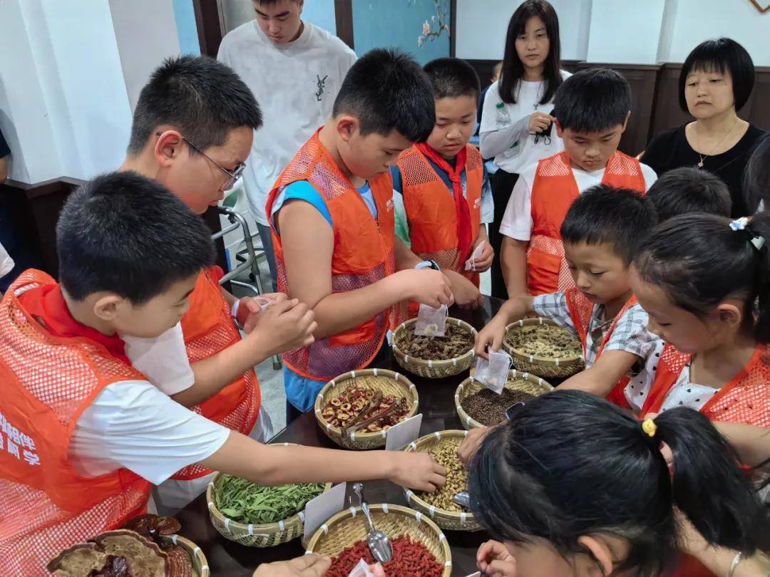 文脉传薪火 非遗少年行——“家门口”暑期公益研学营再启新篇