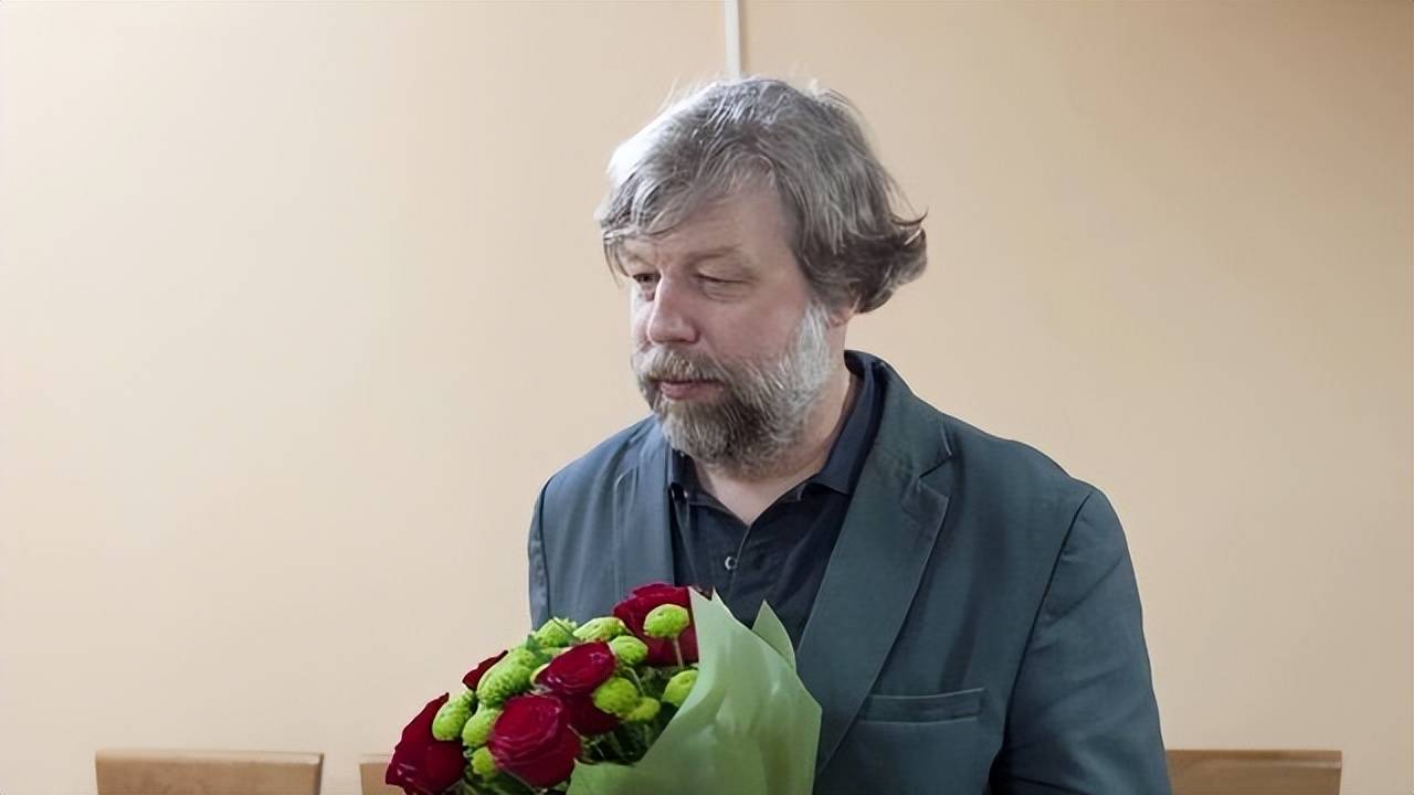 普京不打算再次忍让了,68天光速通过立法,谁敢抓俄公民,俄军就能找上门!